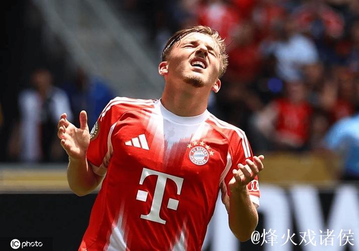 未满18岁完成德甲首秀，卡尔成拜仁队史首人