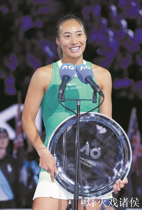 武网郑钦文1-2遗憾收获亚军 萨巴伦卡喜提三连冠